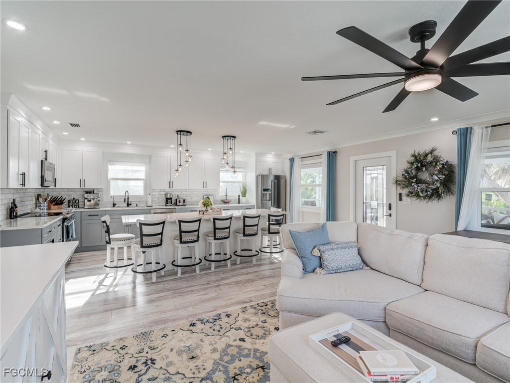 911 North St., Fort Myers Beach, FL 33931