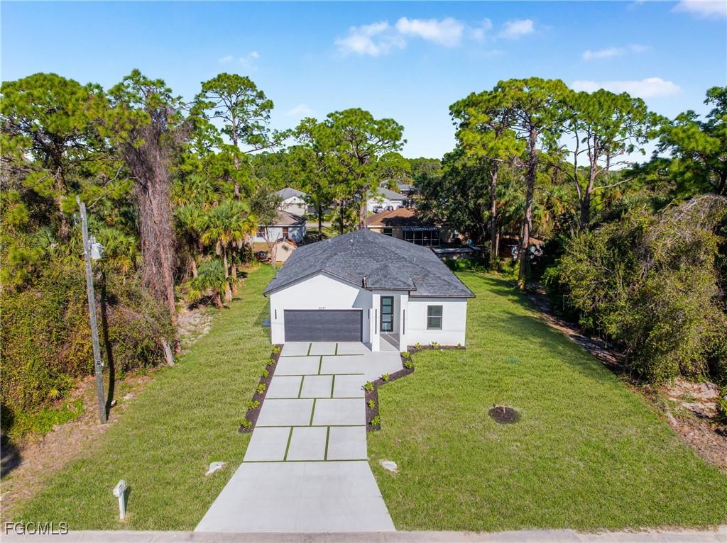5037 Pinetree Cir., Labelle, FL 33935