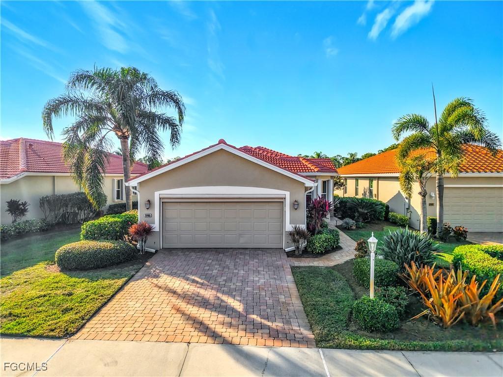 20905 Athenian Ln., North Fort Myers, FL 33917