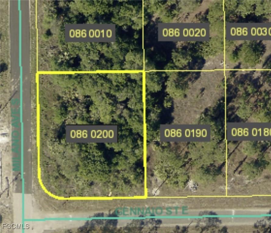 1233 Gennaio St., Lehigh Acres, FL 33974