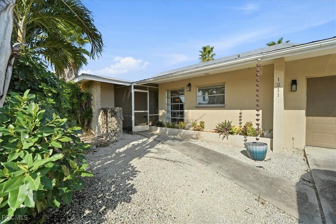 1211 SE 34th St., Cape Coral, FL 33904