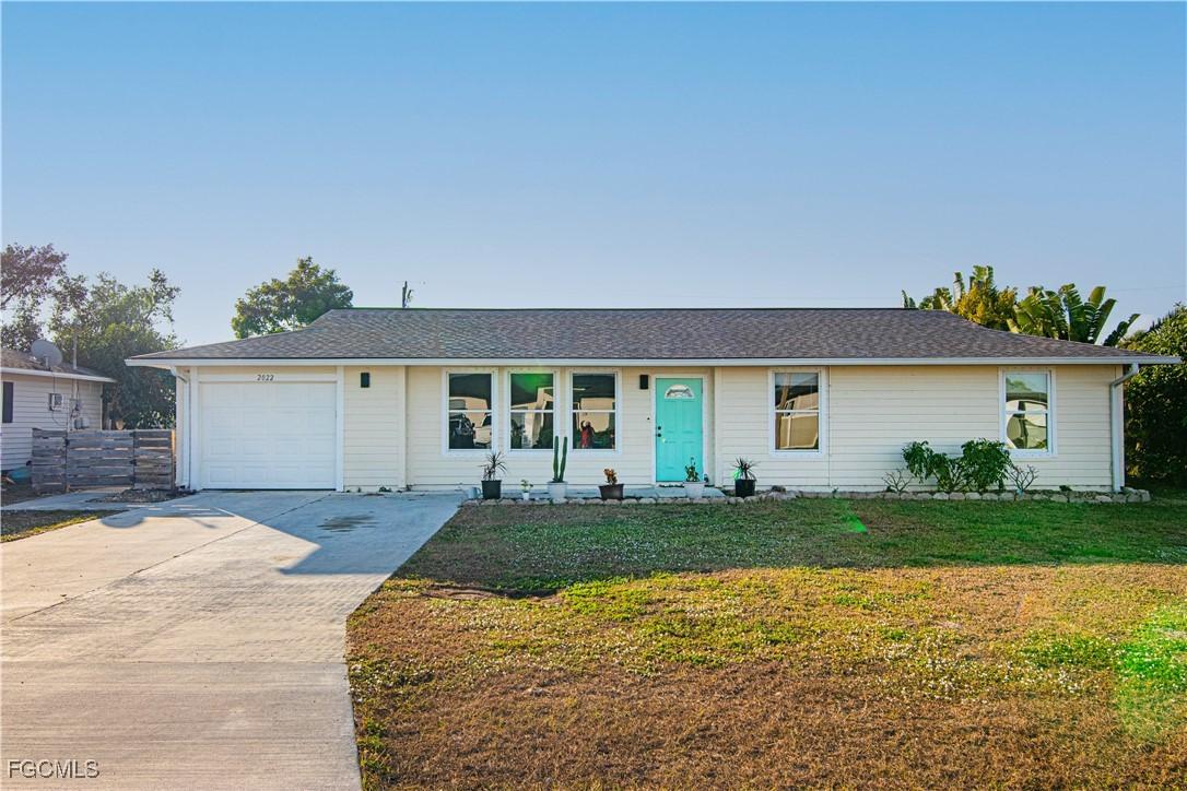 2022 NE 10th Pl., Cape Coral, FL 33909