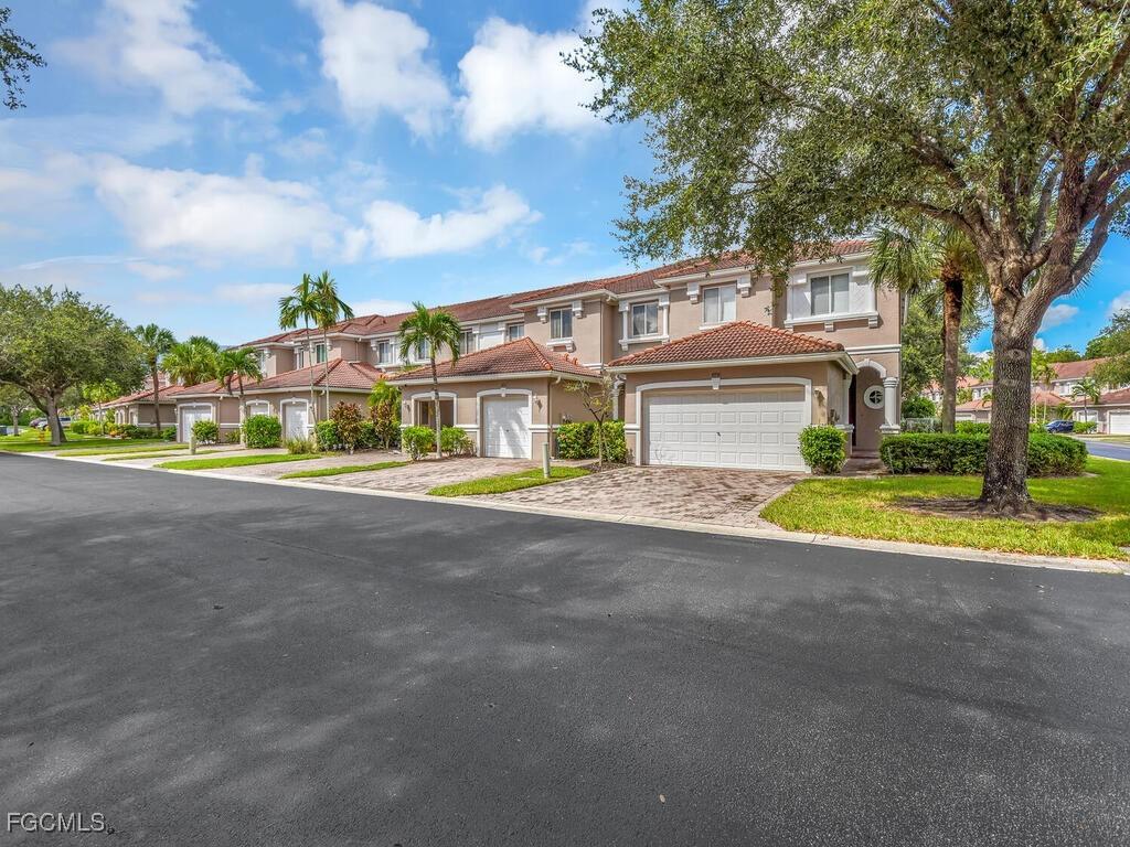 9950 Chiana Cir., Fort Myers, FL 33905