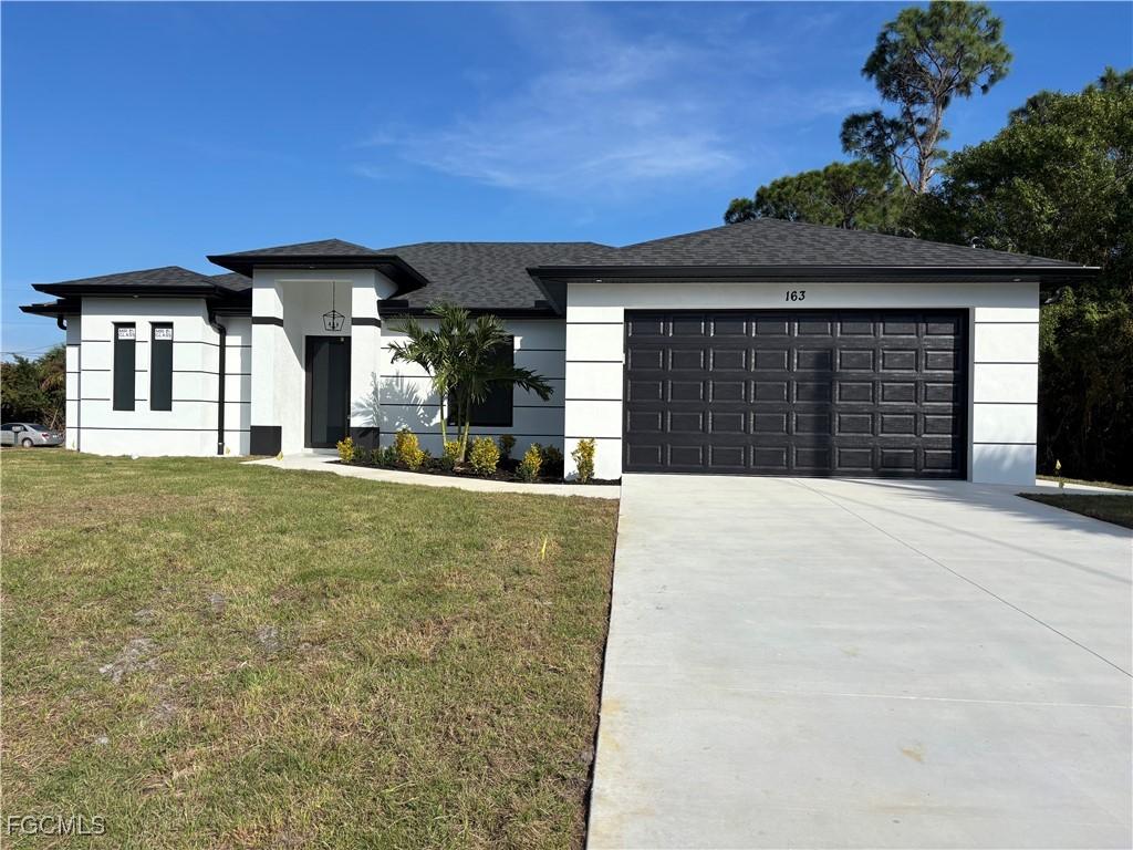 163 Carlisle Ave., Lehigh Acres, FL 33974