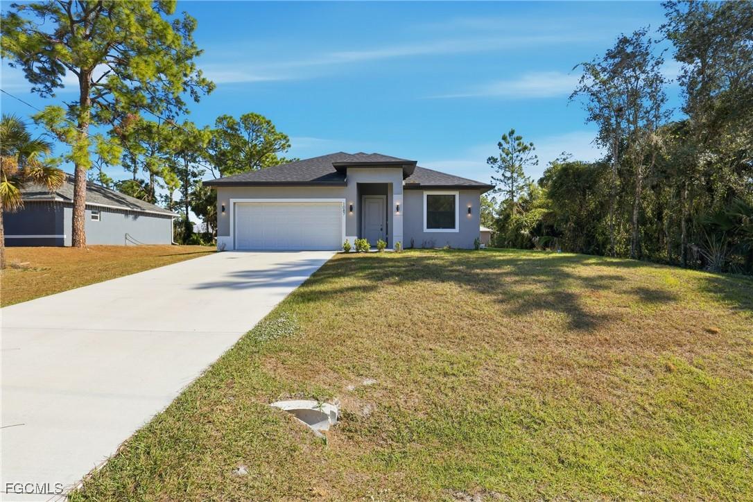 1087 Rugby Ln., Labelle, FL 33935