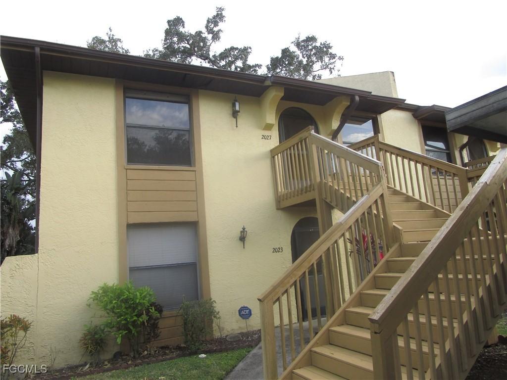 2027 Golfside Village Dr., Lehigh Acres, FL 33936