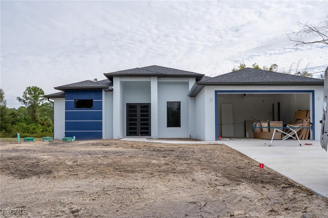 106 Hamilton Ave., Lehigh Acres, FL 33936