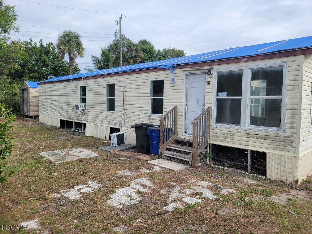 12040 Live Oak Dr., Fort Myers, FL 33908