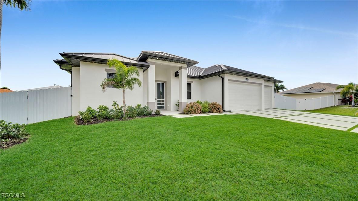 1726 SW 36th Ter., Cape Coral, FL 33914