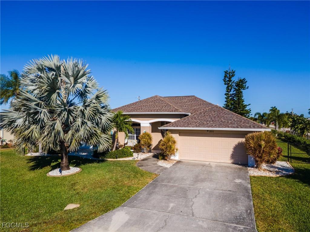 201 SW 35th St., Cape Coral, FL 33914