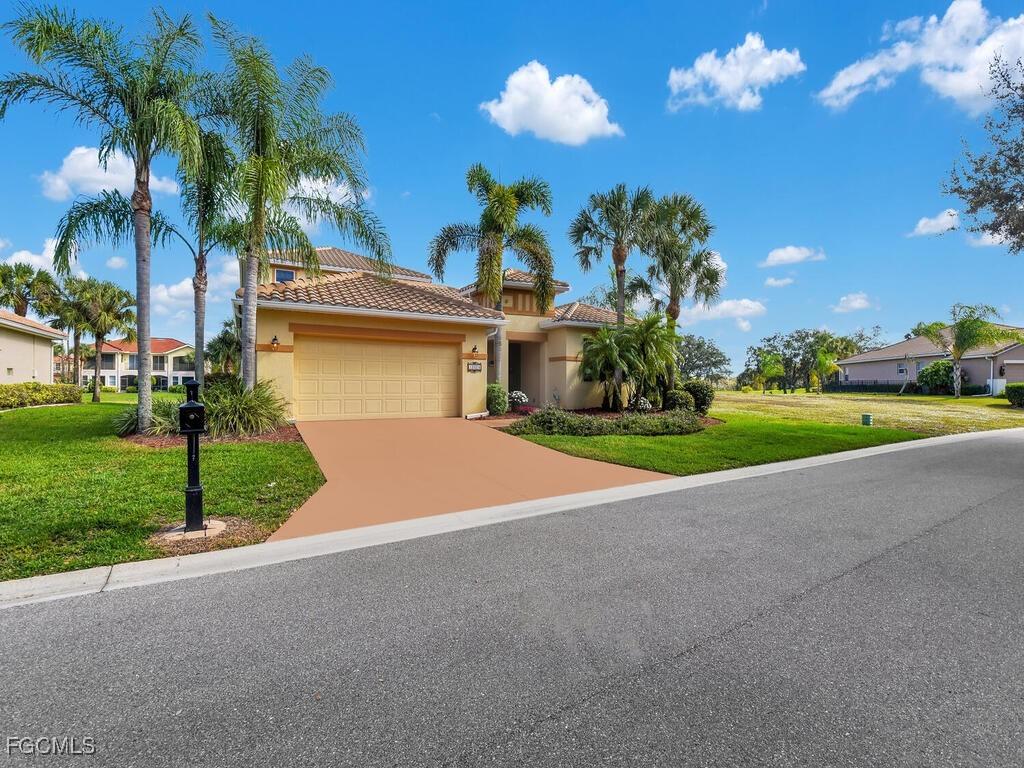 12024 Cypress Links Dr., Fort Myers, FL 33913