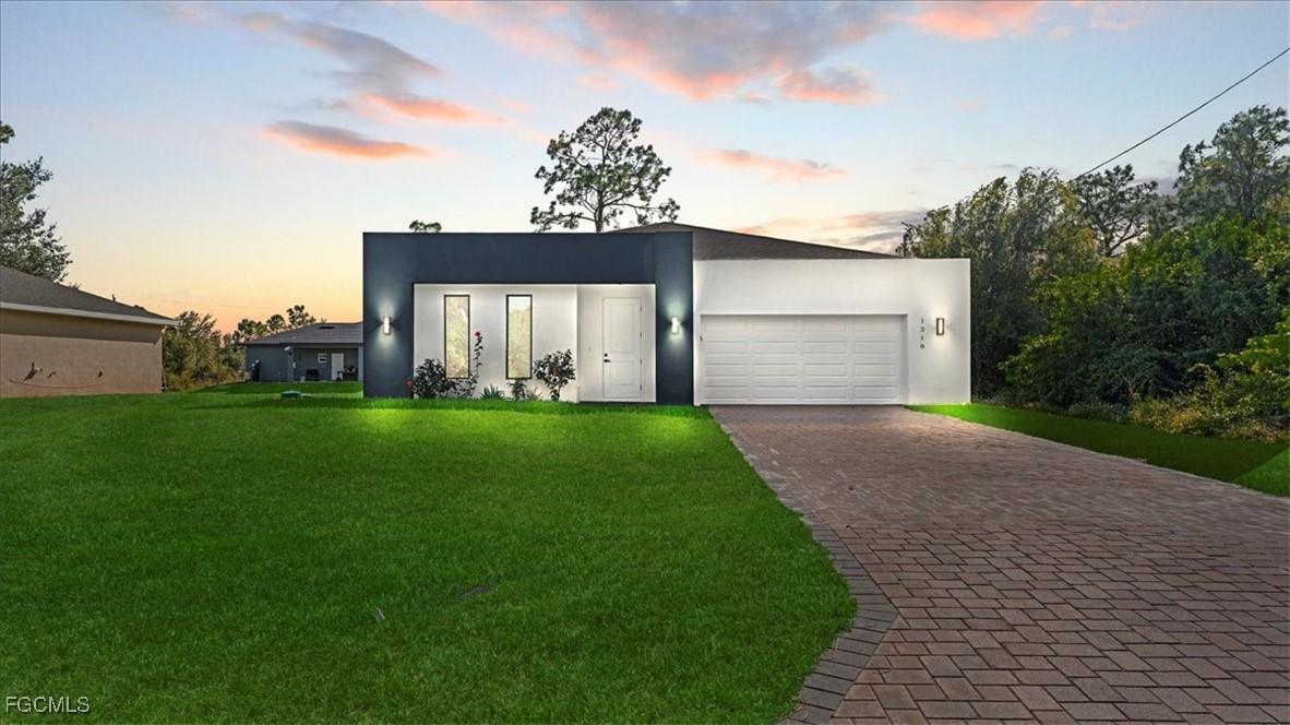1218 Eclat St., Lehigh Acres, FL 33974