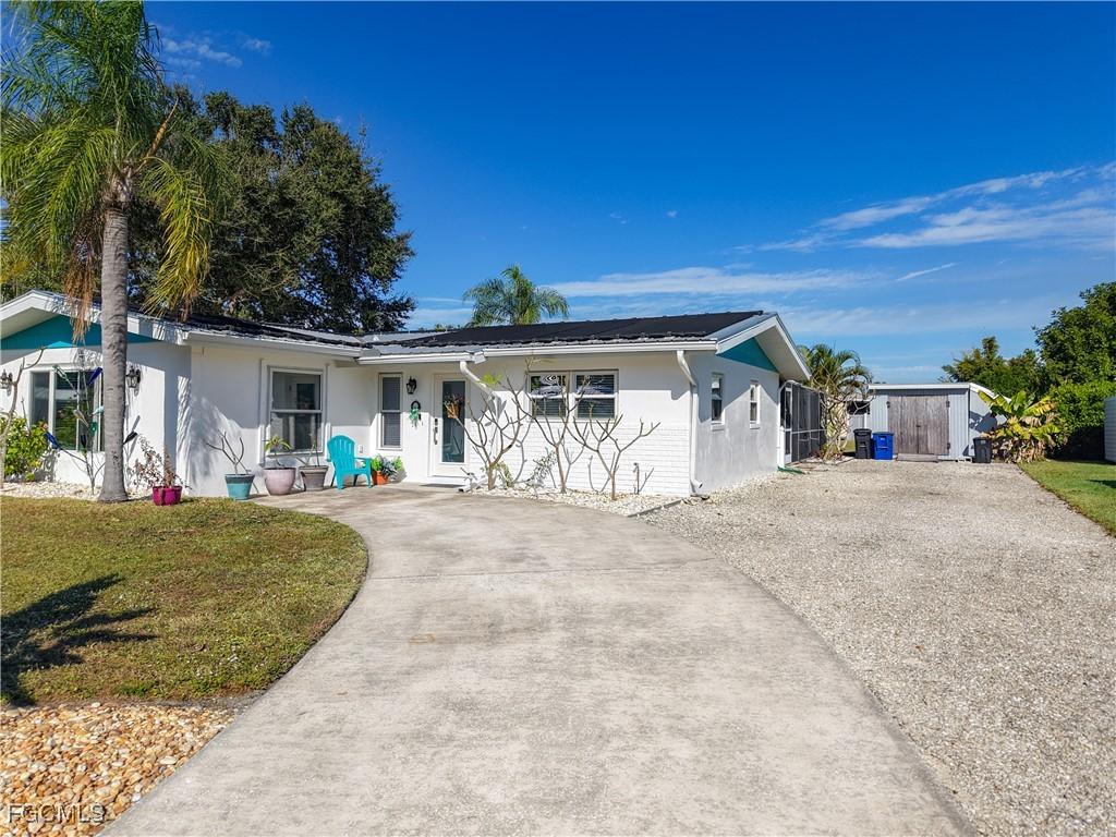 1642 Mansville Ter., North Fort Myers, FL 33903