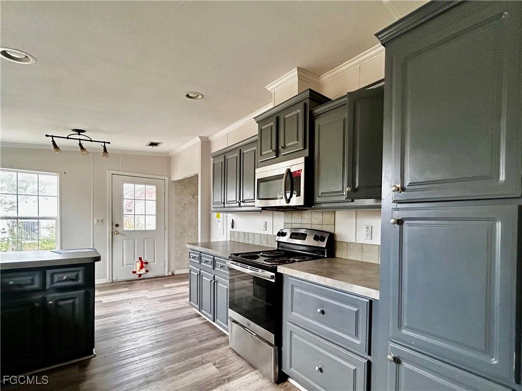 3007 52nd St., Lehigh Acres, FL 33971