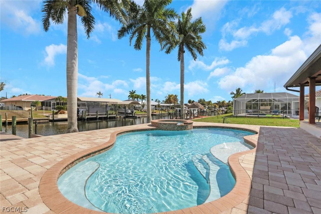 5241 SW 2nd Pl., Cape Coral, FL 33914
