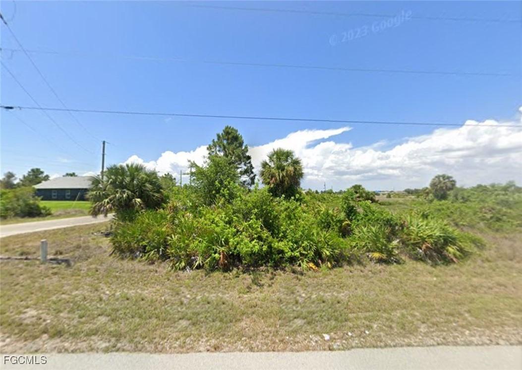 811 Lamar St., Lehigh Acres, FL 33974