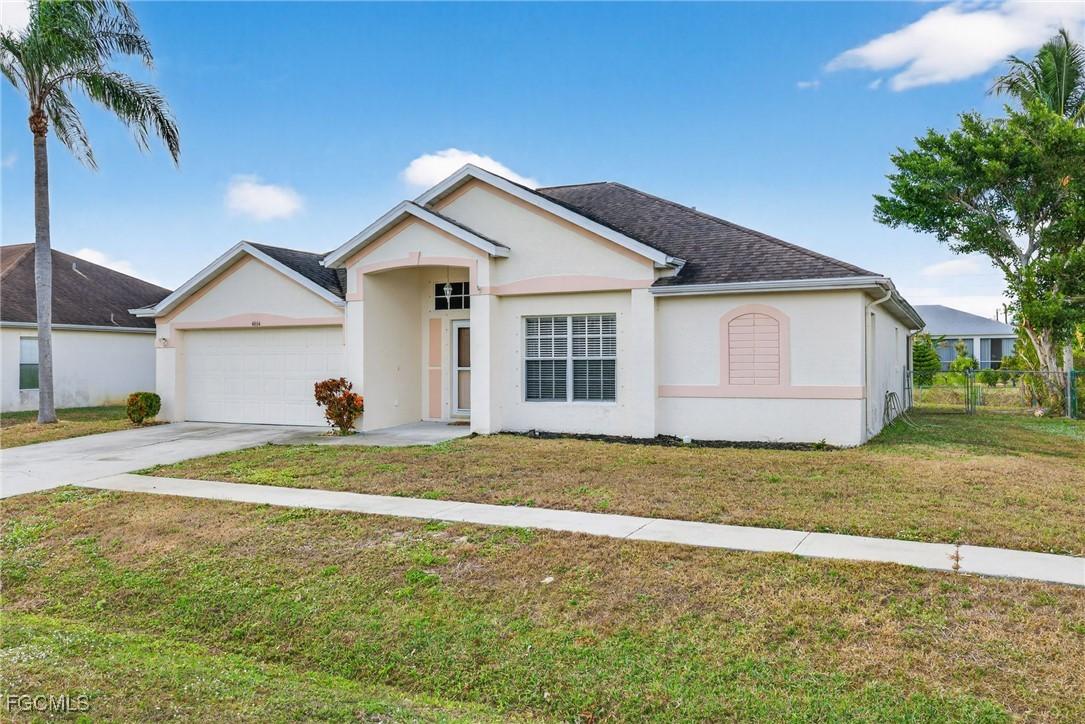 4664 Varsity Cir., Lehigh Acres, FL 33971