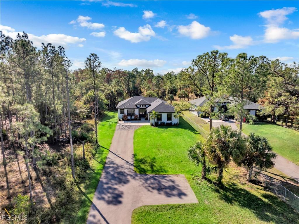 2844 37th Ave., Naples, FL 34120