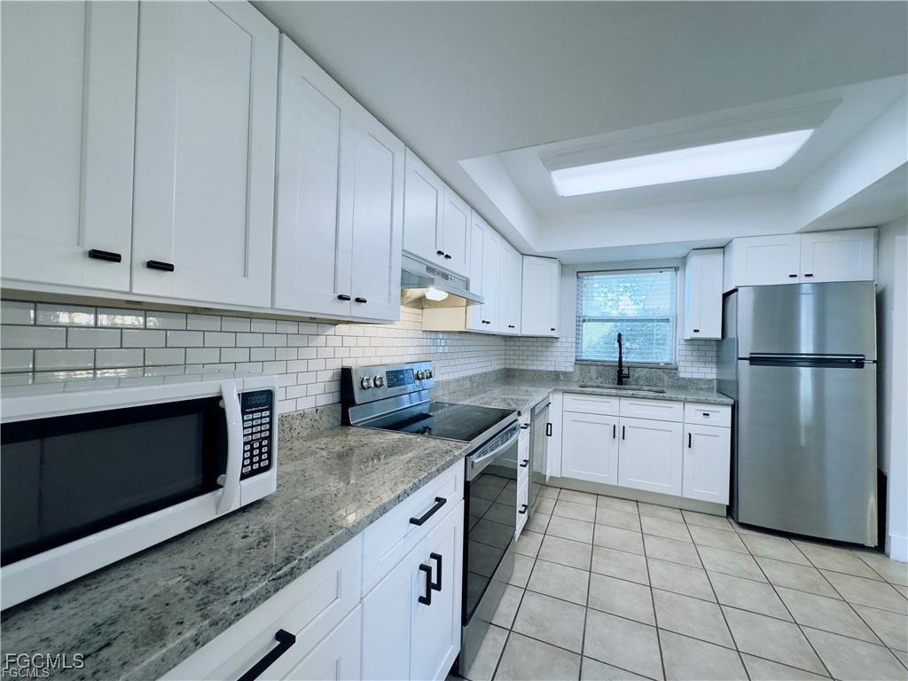 27111 Lavinka St., Bonita Springs, FL 34135