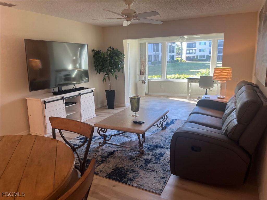 7402 Lake Breeze Dr. #114, Fort Myers, FL 33907