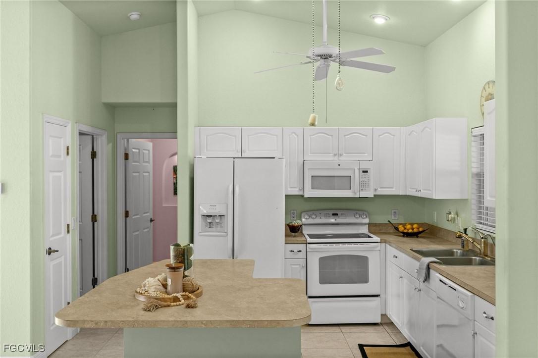 221 NE 14th Ter., Cape Coral, FL 33909