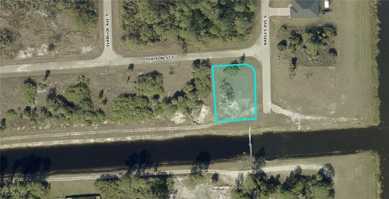 1252 Hudson St., Lehigh Acres, FL 33974