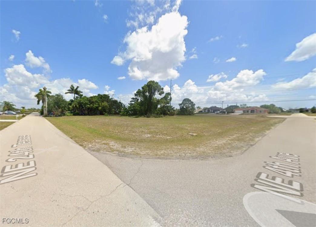 400 NE 24th Ter., Cape Coral, FL 33909