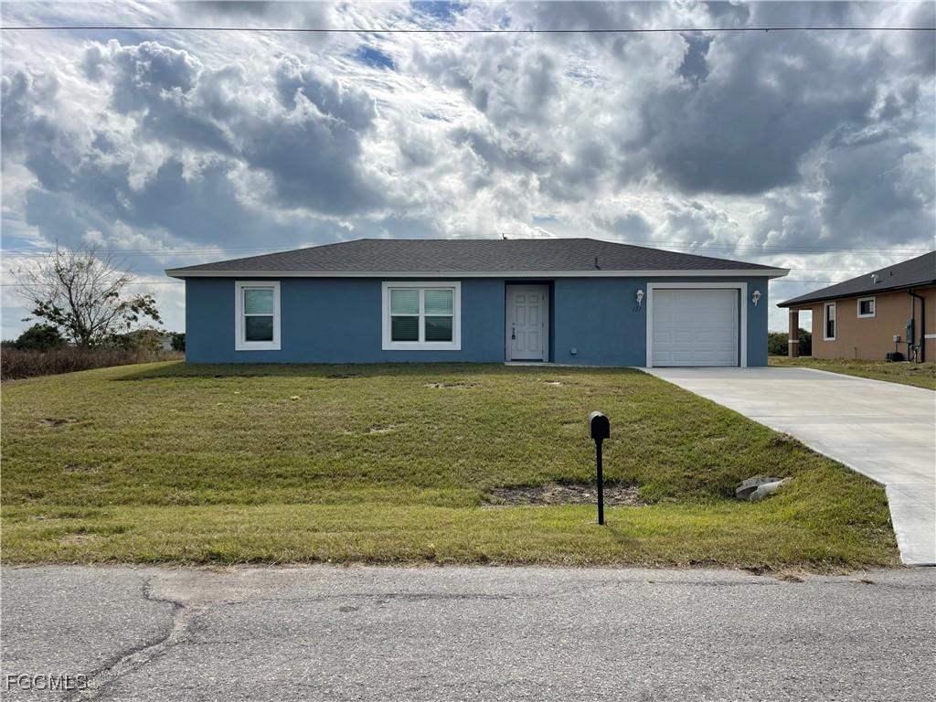 131 Carousel Ave., Labelle, FL 33935