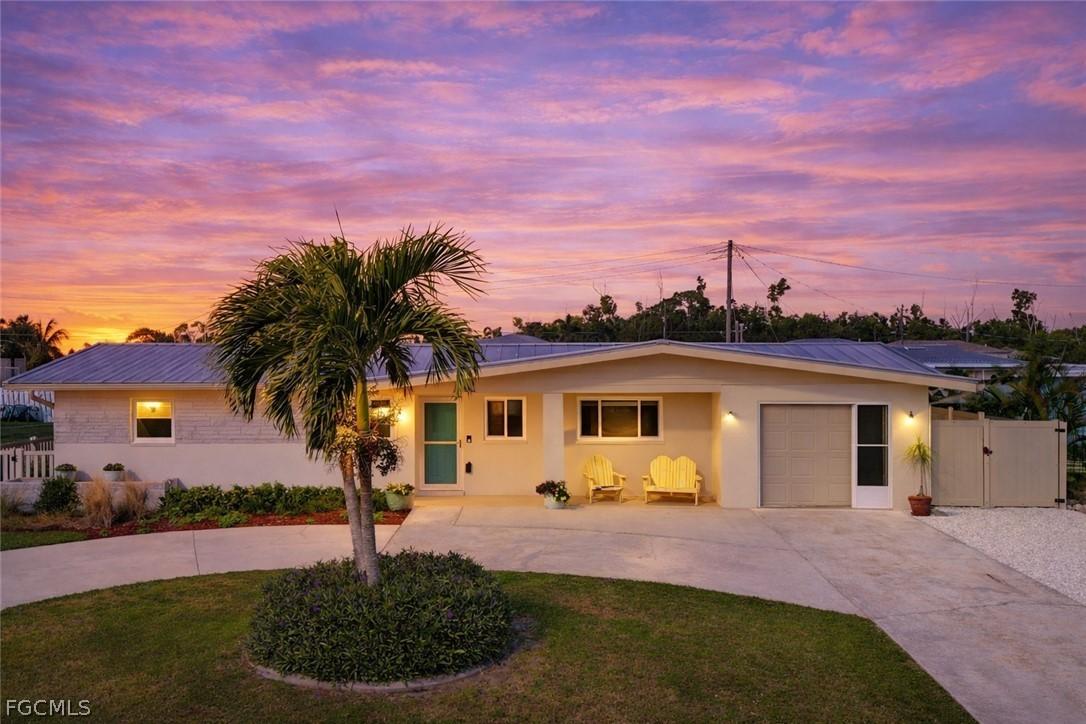 11443 Flint Ln., Bokeelia, FL 33922