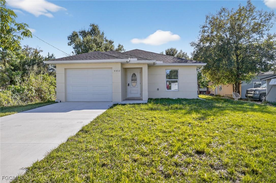 4402 Armeda Ave., Fort Myers, FL 33905