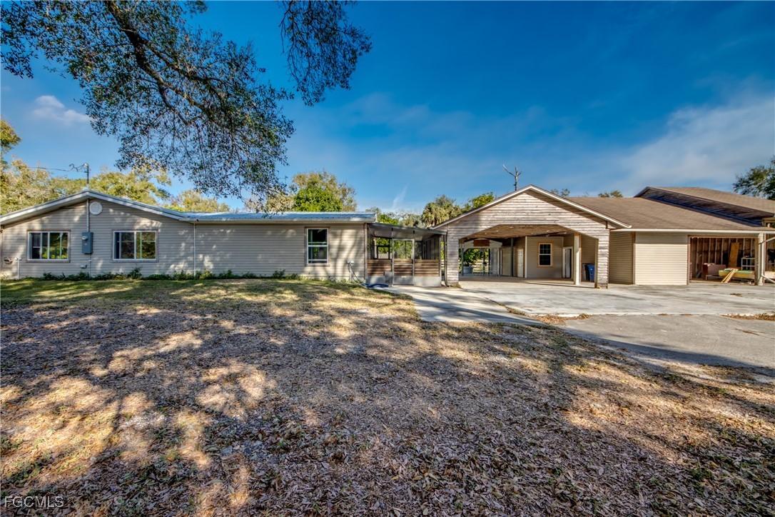 19330 Meredith Rd., North Fort Myers, FL 33917