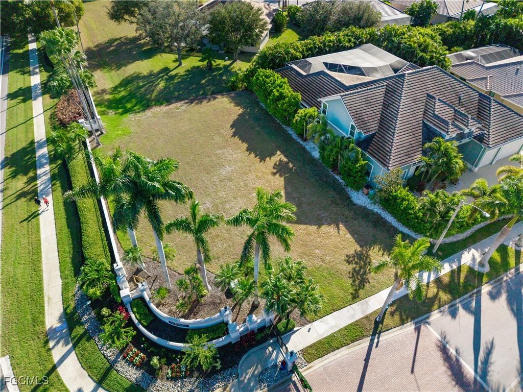 5501 Merlyn Ln., Cape Coral, FL 33914