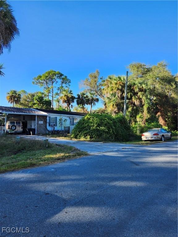 2500 Gail Helen Ct., North Fort Myers, FL 33917