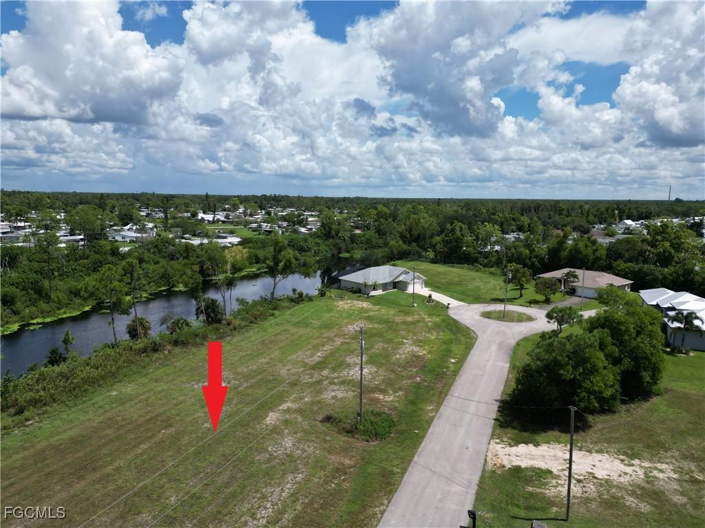 2355 NE 43rd Ln., Cape Coral, FL 33909