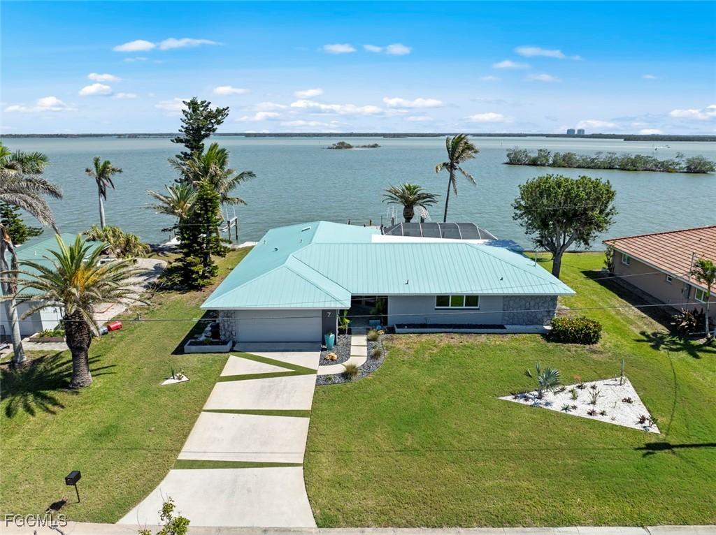 7 Bayview Blvd., Fort Myers Beach, FL 33931