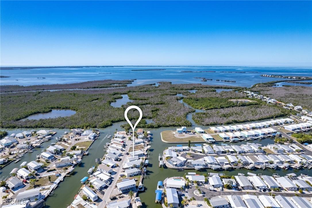 3904 Dewberry Ln., St James City, FL 33956