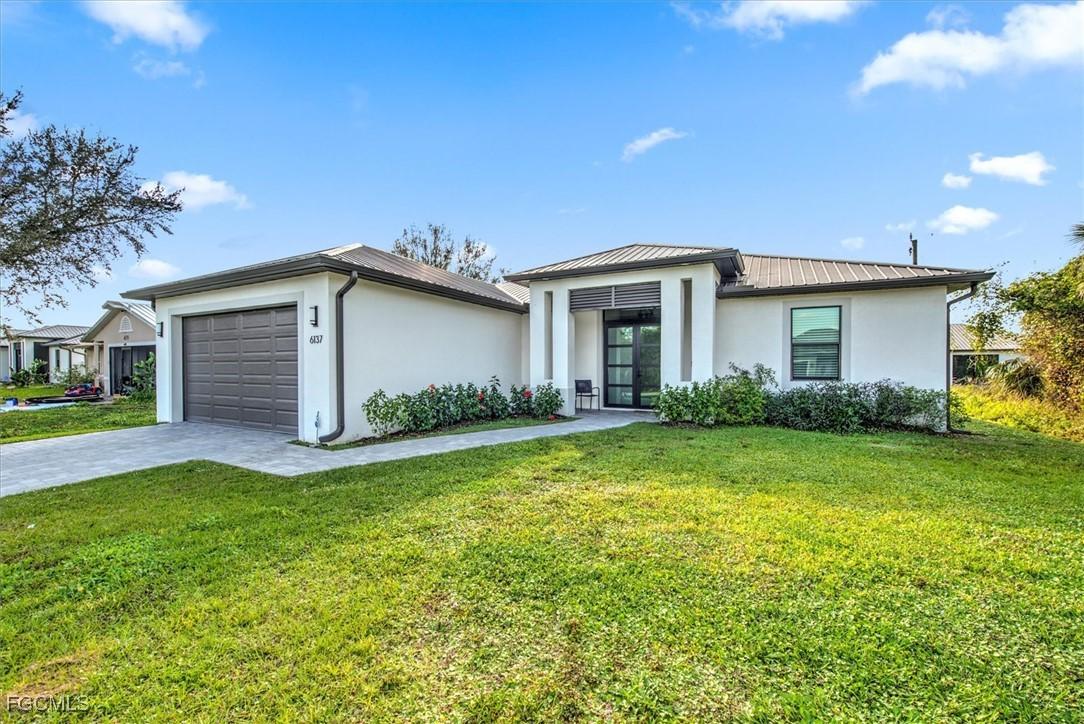 6137 Holt Ct., Fort Myers, FL 33905