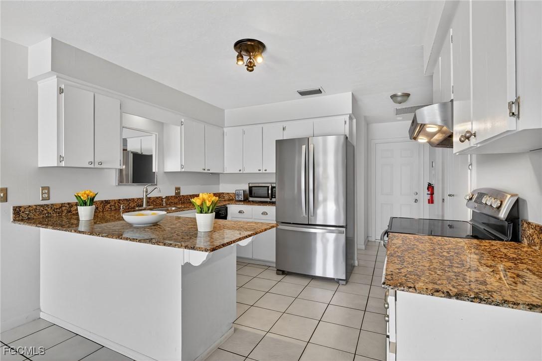 918 SE 35th St., Cape Coral, FL 33904