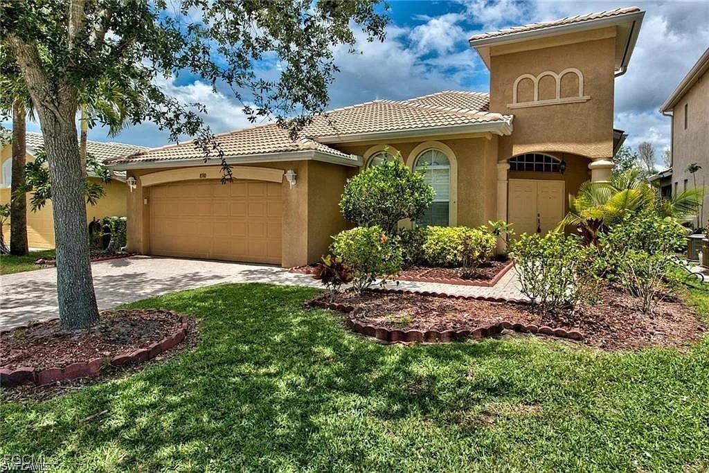 8302 Laurel Lakes Way, Naples, FL 34119