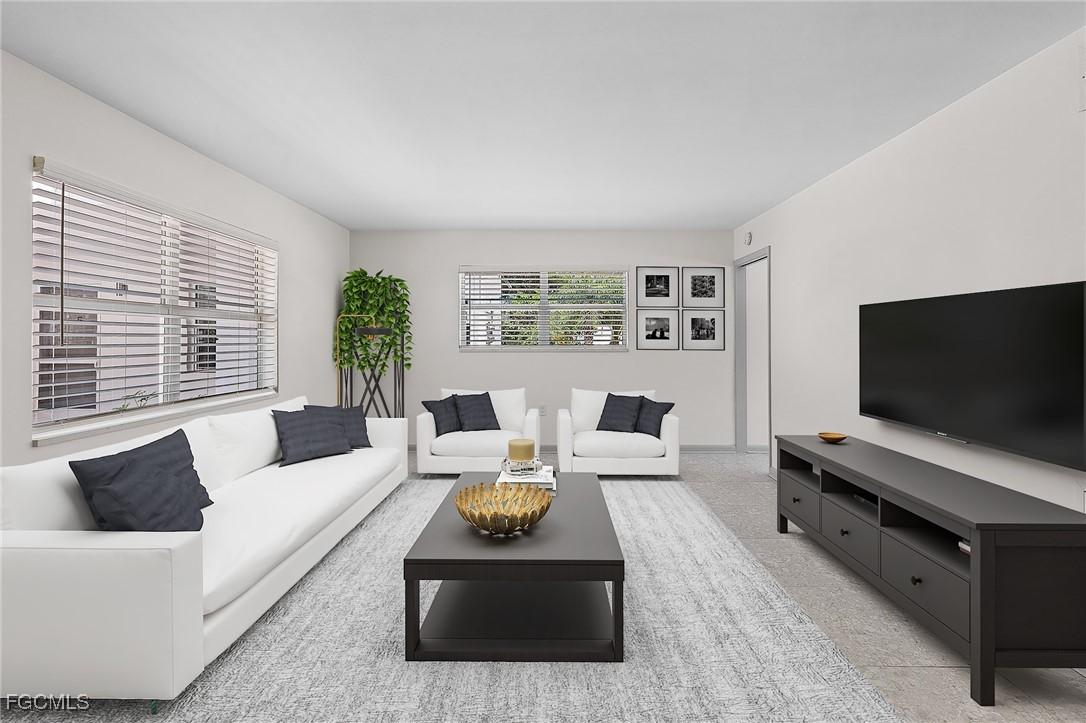 780 10th Ave. #4, Naples, FL 34102