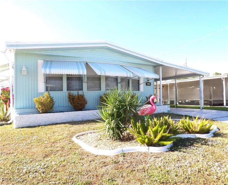 413 Timber Ln., North Fort Myers, FL 33917