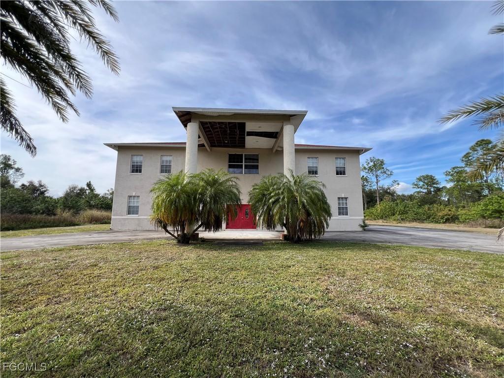 1019 Lincoln Ave., Lehigh Acres, FL 33972