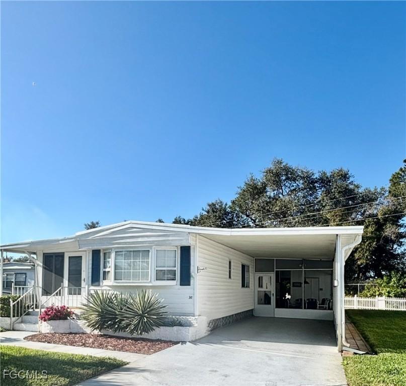 341 Shrub Ln., North Fort Myers, FL 33917