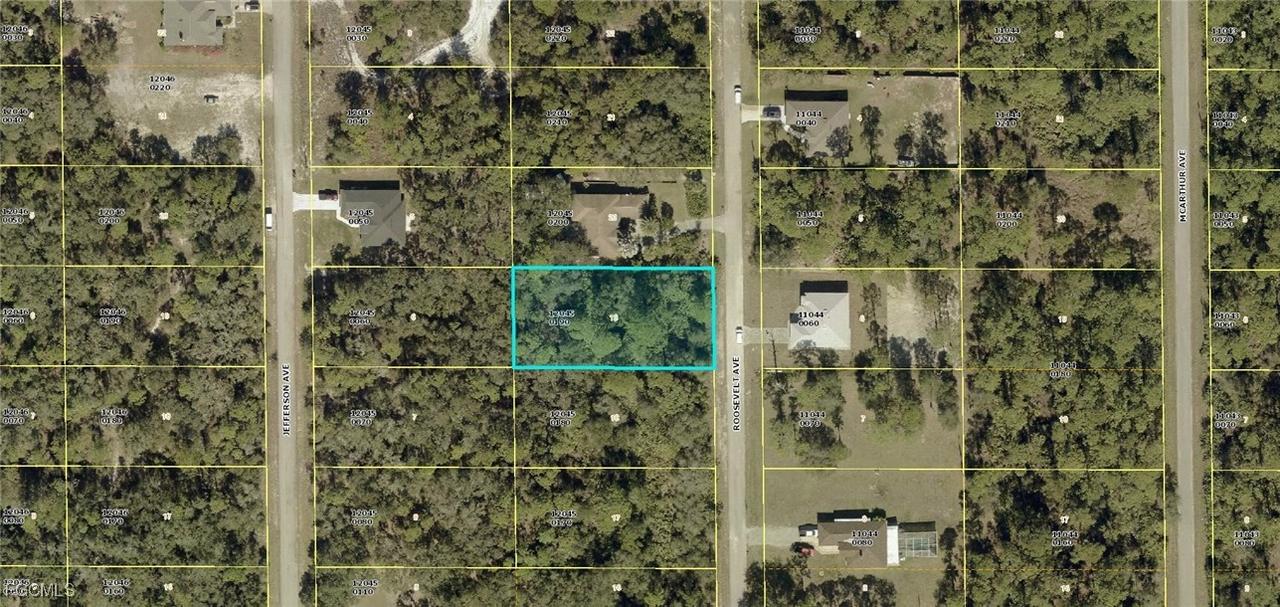 1913 Roosevelt Ave., Lehigh Acres, FL 33972