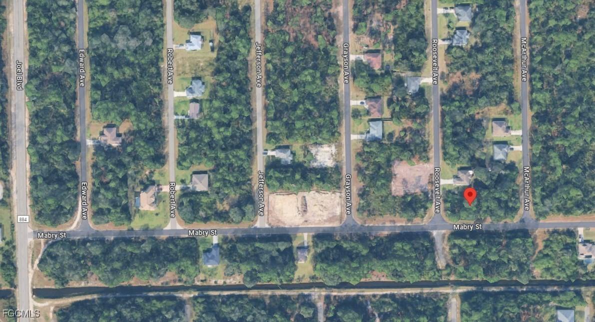 2000 Roosevelt Ave., Alva, FL 33920