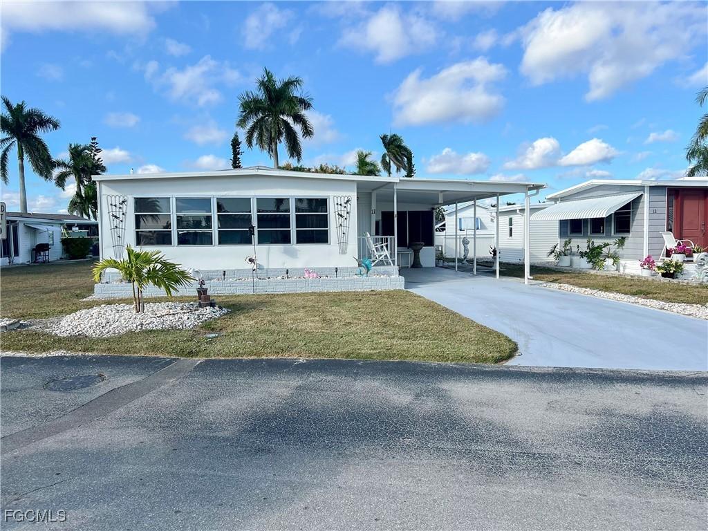 11 Derwent Blvd., Fort Myers, FL 33908