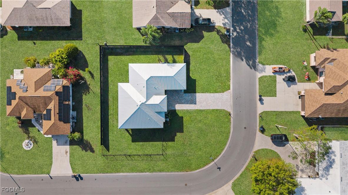 24 Crestwood Cir., Lehigh Acres, FL 33936