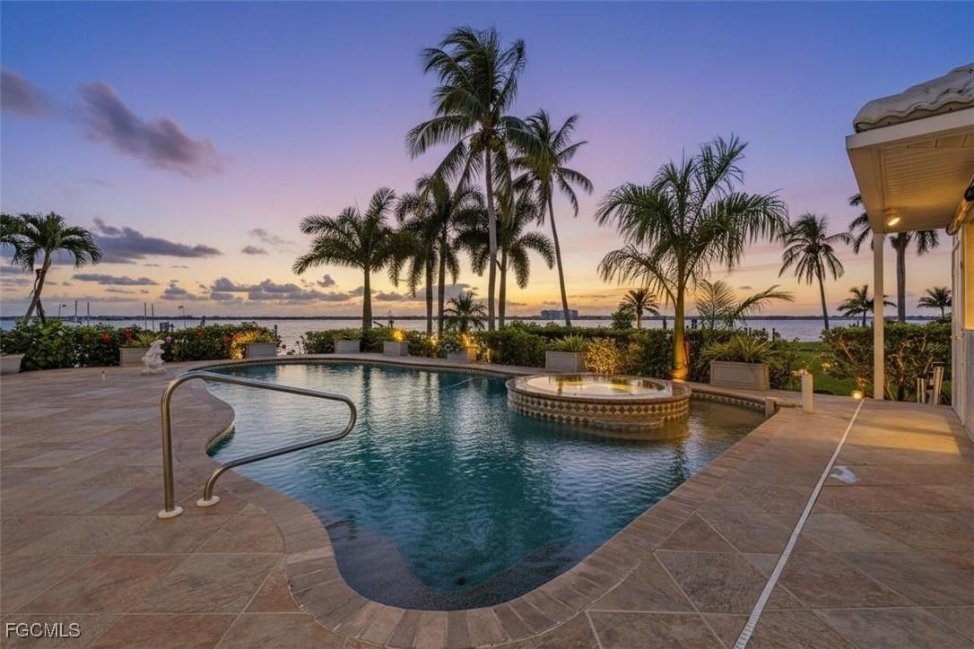 5345 Nautilus Dr., Cape Coral, FL 33904