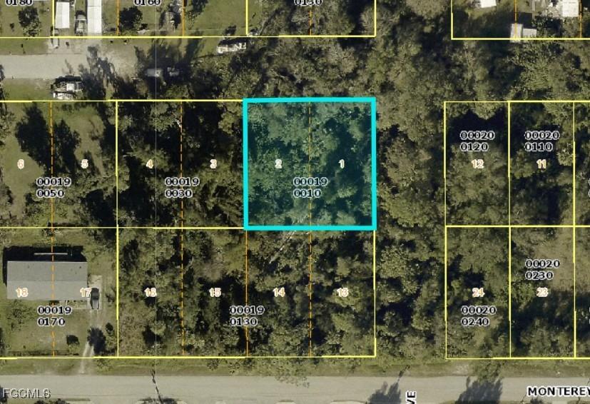 433 Santa Cruz St., North Fort Myers, FL 33903