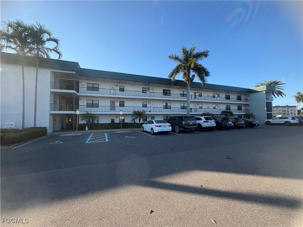 1747 Pebble Beach Dr. #206, Fort Myers, FL 33907